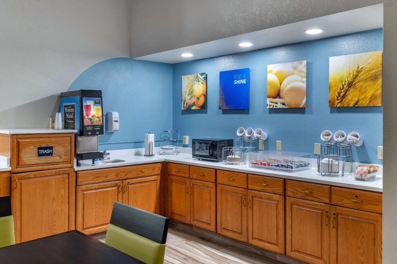 Comfort Inn Of Griswold מראה חיצוני תמונה